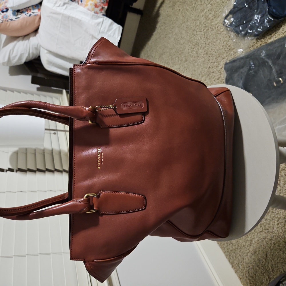 All leather Coach bag